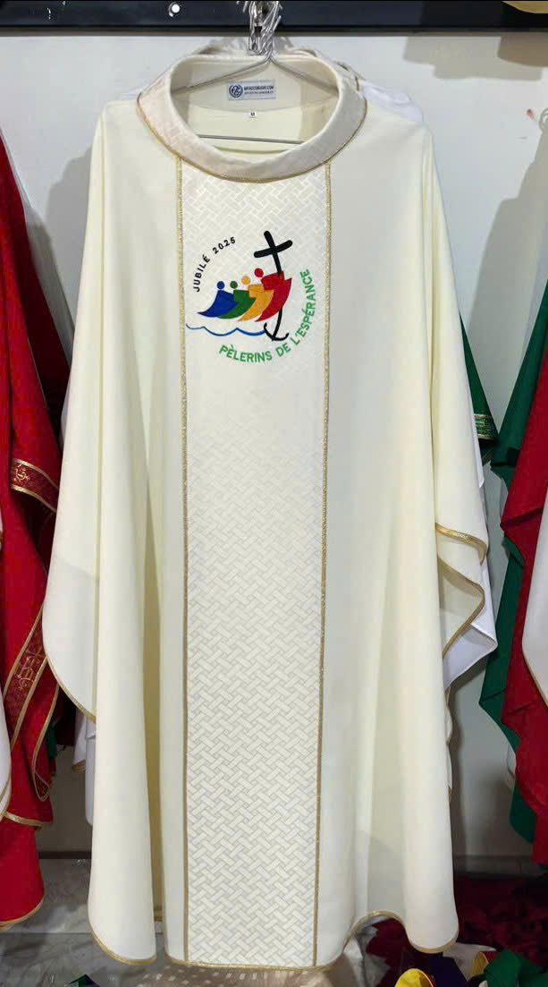 jubilee-2025-vestments2