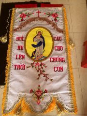 Mẫu Cờ Hội La Vang.